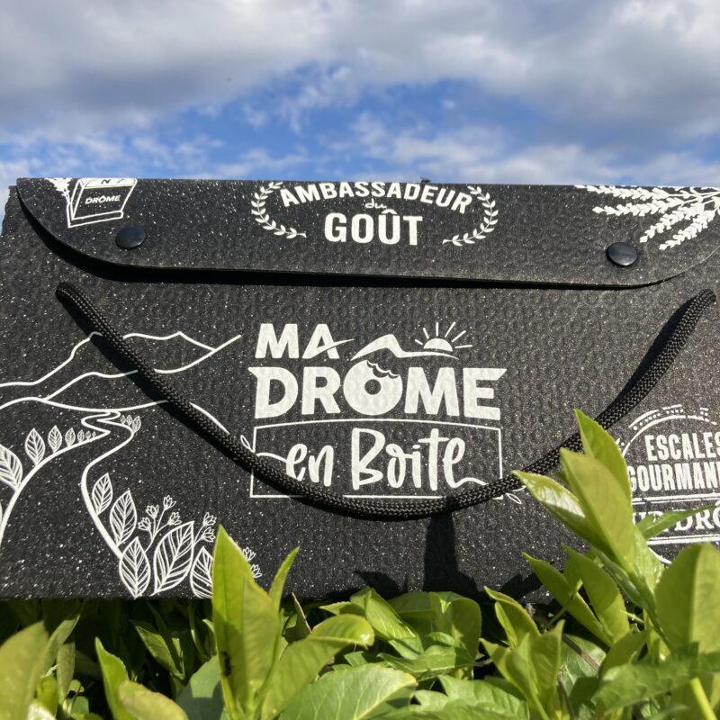 Coffret cadeau La Drôm d'Amour, boite de douceurs gourmandes de la Drôme